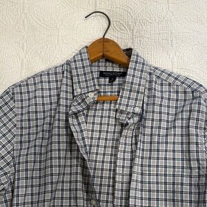 Banana Republic Plaid Shirt in grey and dark blue.